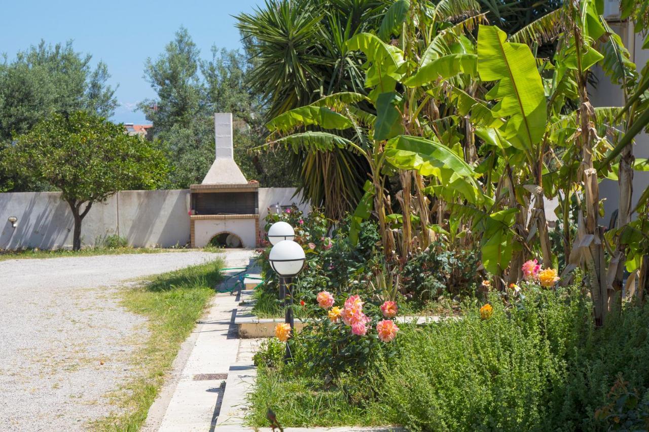 Oliva Holiday Homes Dhiyellótika Dış mekan fotoğraf