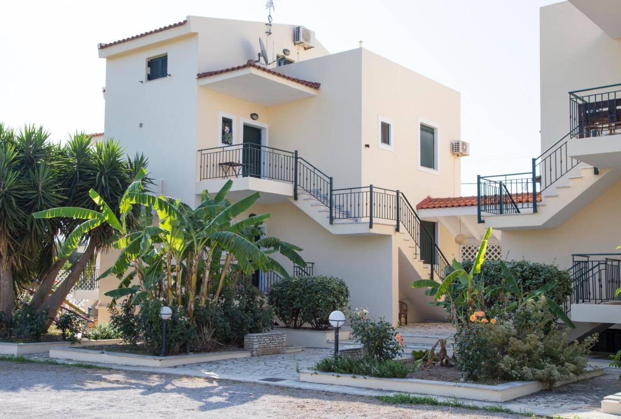 Oliva Holiday Homes Dhiyellótika Dış mekan fotoğraf